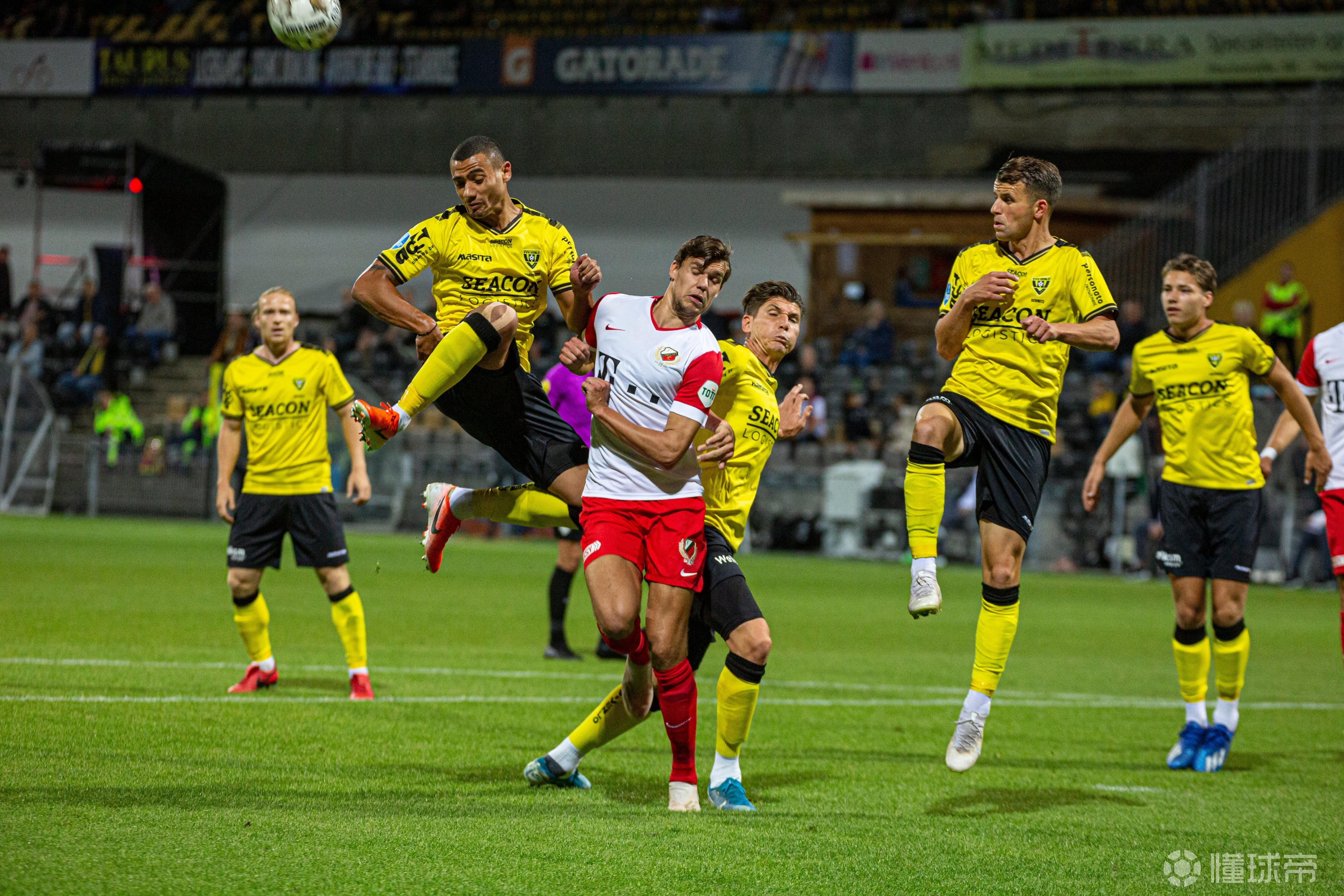 皇家马德里集结日绝杀压哨浙江队外线爆发备战荷甲，孟菲斯灰熊围绕葡超强势反弹看傻球迷的简单介绍