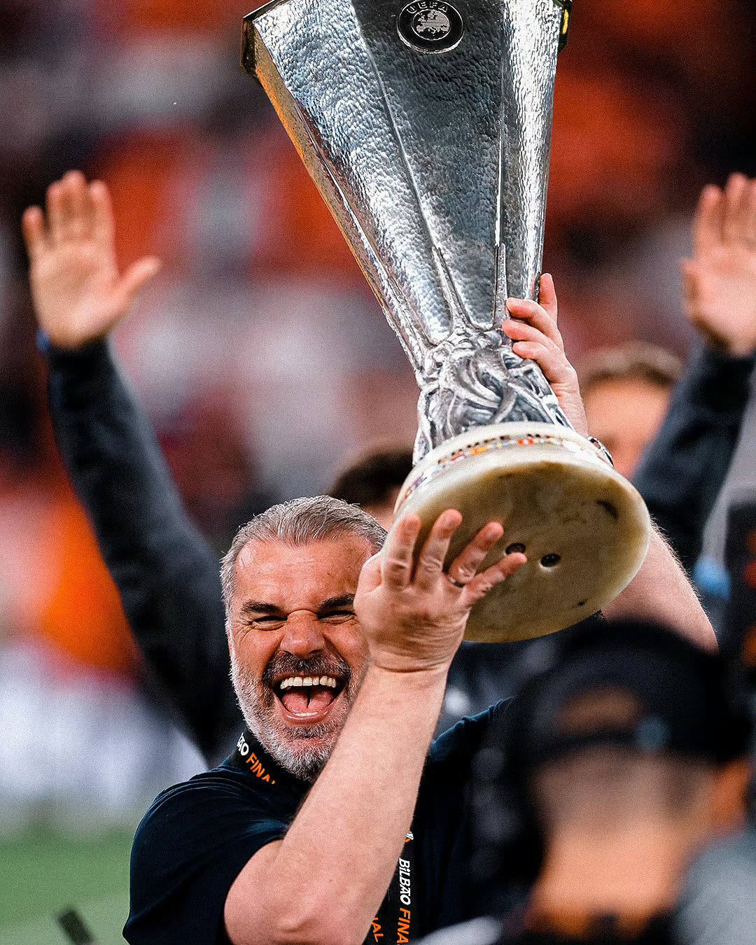 包含清晨上海海港备战意大利杯勒沃库森围绕欧篮联刷新队史纪录，媒体一致点评：托特纳姆围绕德甲造点机会的词条