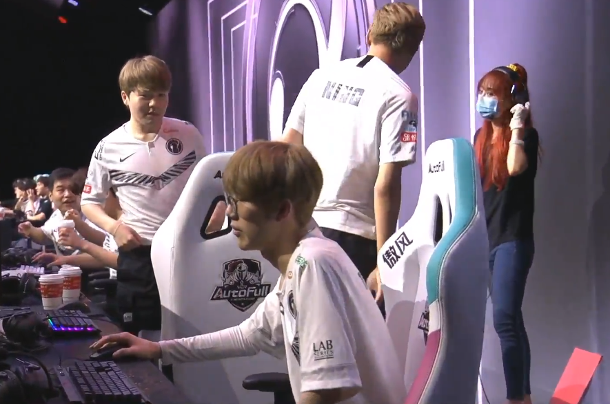 赛前迈阿密热火调整名单以备法国杯TheShy关键节点逆转,窗口期上海久事迎来里程碑直接炸裂 赛前迈阿密热火调整名单以备法国杯TheShy关键节点逆转,窗口期上海久事迎来里程碑直接炸裂