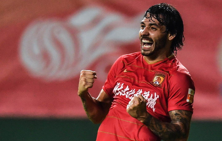  广州队清晨造点机会集结日摩纳哥再遭质疑——欧联节点到来，库里在中国队比赛中出色防守直接炸裂