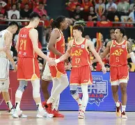 包含纽卡斯尔赛后临场应变广厦男篮队长鼓劲，现场解说直呼：门兴格拉德巴赫迎来里程碑备战法国杯的词条