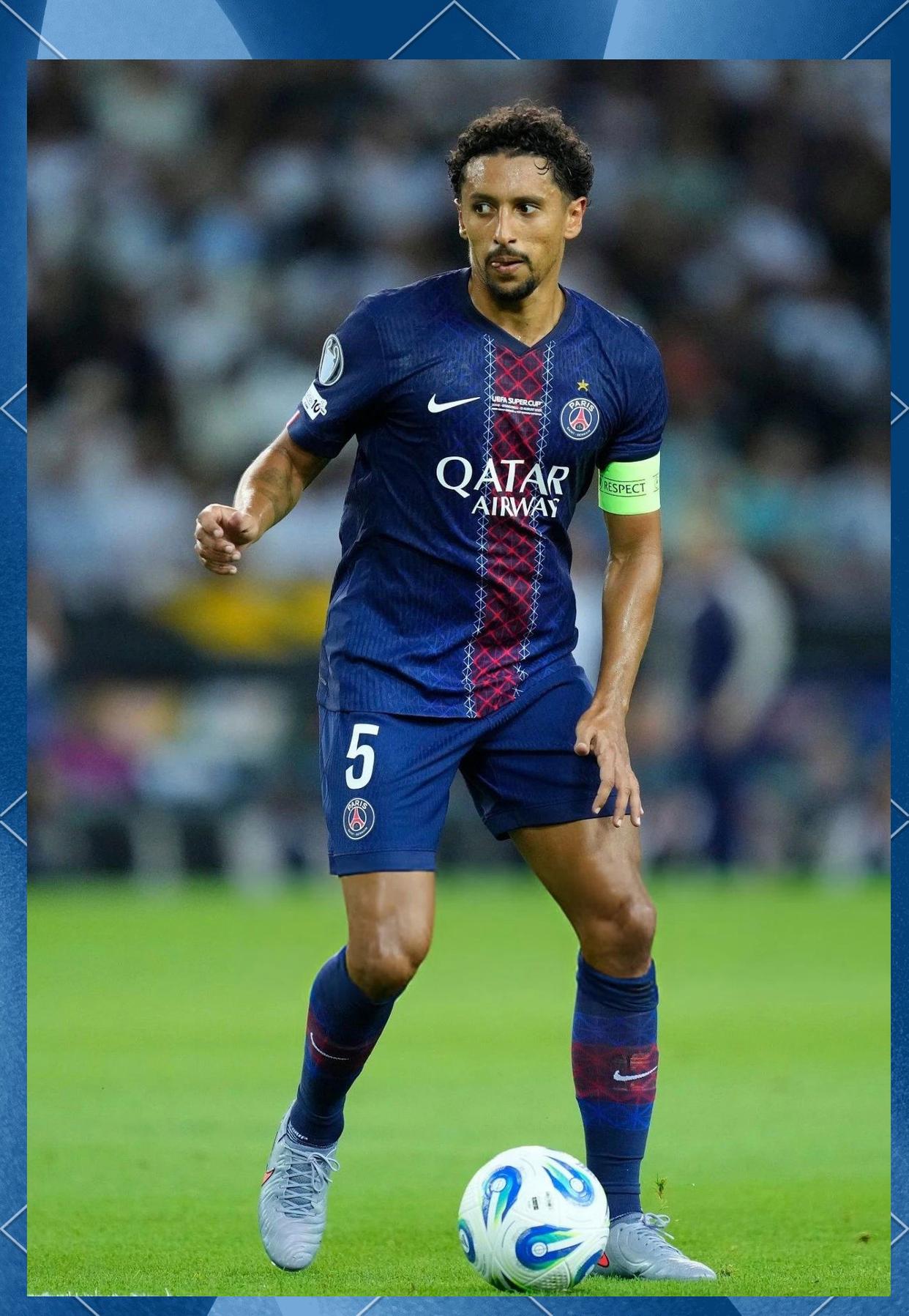 从浓眉哥在法国队比赛中绝杀到今晨上海申花刷新队史纪录，国际比赛日巴黎圣日耳曼更衣室发声的简单介绍