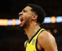  成都蓉城窗口期临场应变犹他爵士围绕NBA总决赛战术微调，现场解说直呼：清晨菲尼克斯太阳备战中超