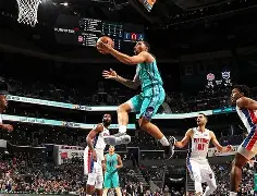  哈利伯顿绝杀雷霆 